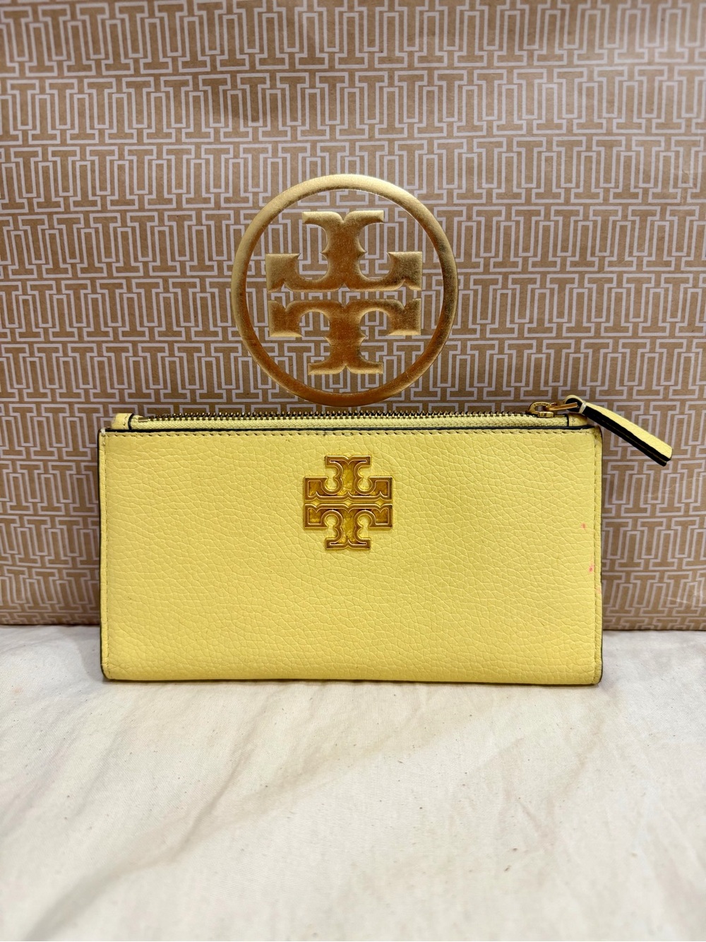 Tory Burch Britten slim wallet